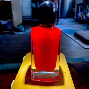 Giorgio Armani Si Passione 3.4 oz 
Sprayed a few times picture shows how full .